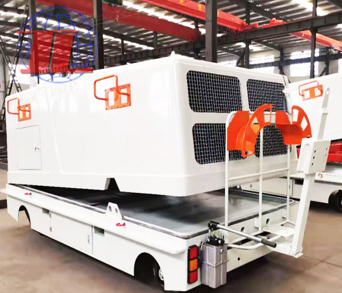 菏泽机场用自行多功能车